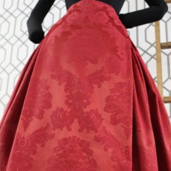 Falda roja damasco